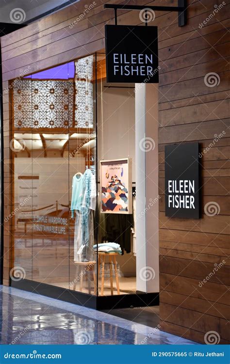 eileen fisher galleria.